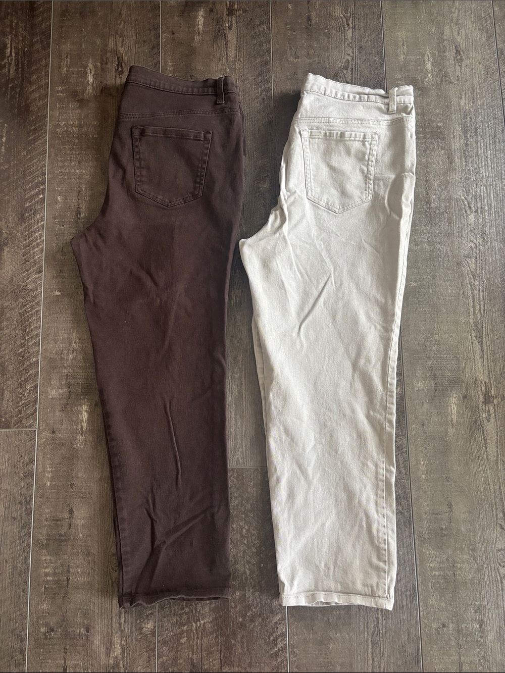 2 Gloria Vanderbilt Amanda jeans size 16W short